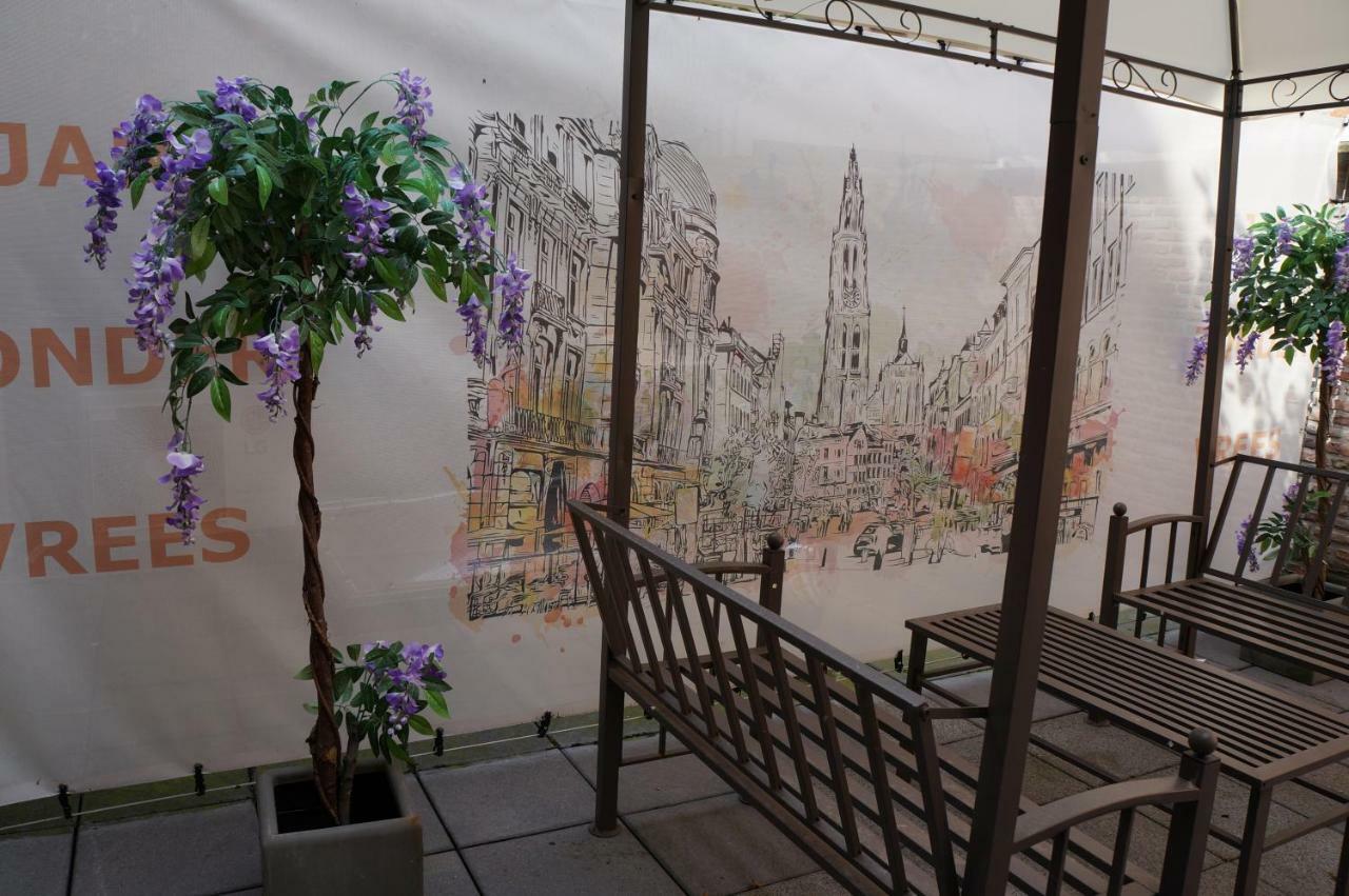 Charming Suites Jan Zonder Vrees Antwerpen Bagian luar foto