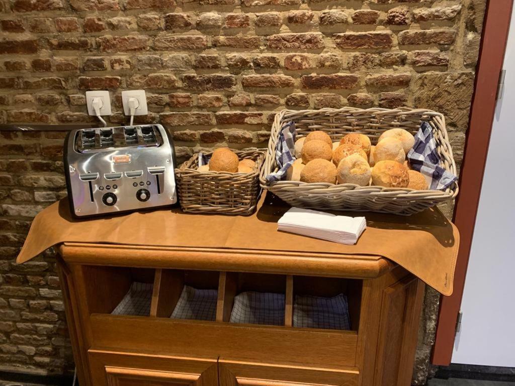 Charming Suites Jan Zonder Vrees Antwerpen Bagian luar foto