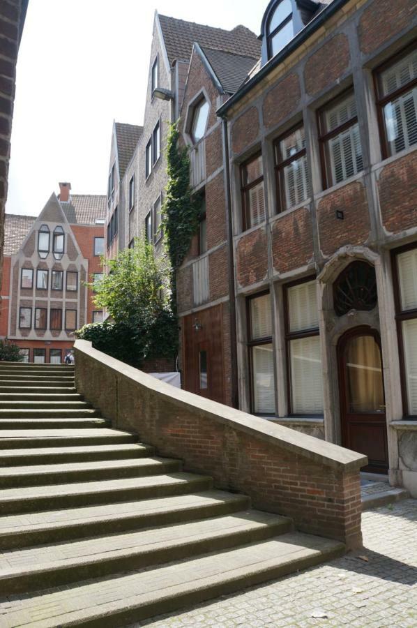 Charming Suites Jan Zonder Vrees Antwerpen Bagian luar foto